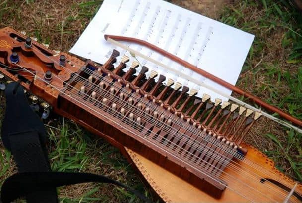 The Sounds of the Nyckelharpa